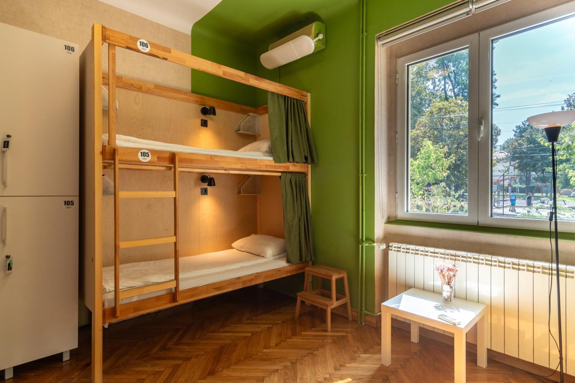 Cabbage Hostel Belgrado Exterior foto